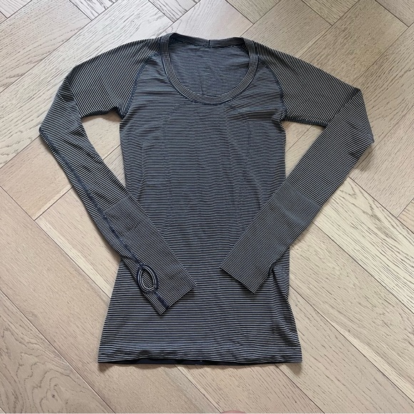 Lululemon Swiftly Tech Long-Sleeve Shirt - Picture 2 of 5